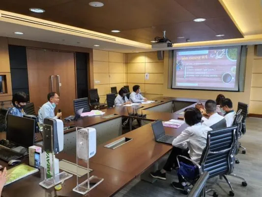 ประชุมเรื่องน้ำยาฆ่าเชื้อโรค ประชุมเรื่องน้ำยาฆ่าเชื้อโรค